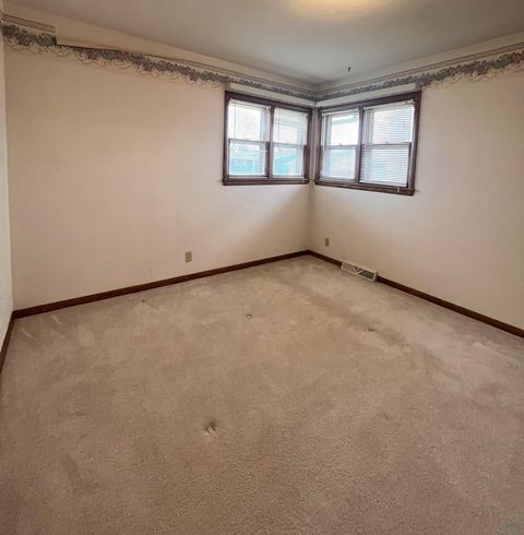 Tiny photo for 123 Normal College Avenue, Sheldon, IA 51201 (MLS # 832347)