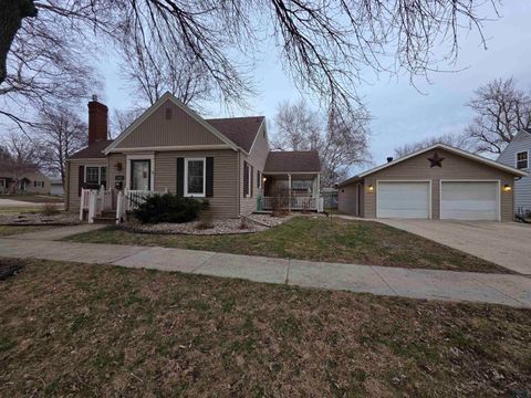 Tiny photo for 703 9th Ave, Sheldon, IA 51201 (MLS # 832316)