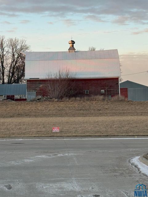 Tiny photo for 302 9th St #3, Orange City, IA 51041 (MLS # 831616)