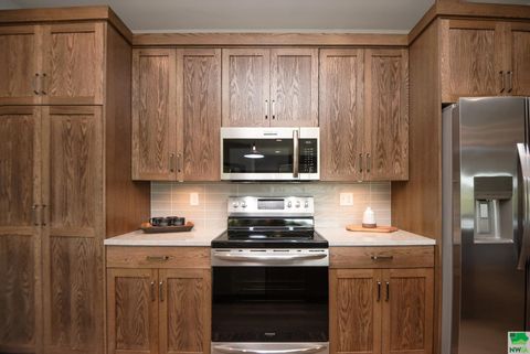 Tiny photo for 1311 Canal Court SE #1.5 One Bed+Den, Orange City, IA 51041 (MLS # 824751)