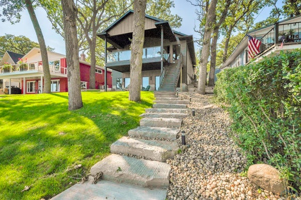 1201 LAKE SHORE DR, OKOBOJI, IA 51355 - Image 94896f9b9ffe3ebc052d26b23e1c93fc/1275179169