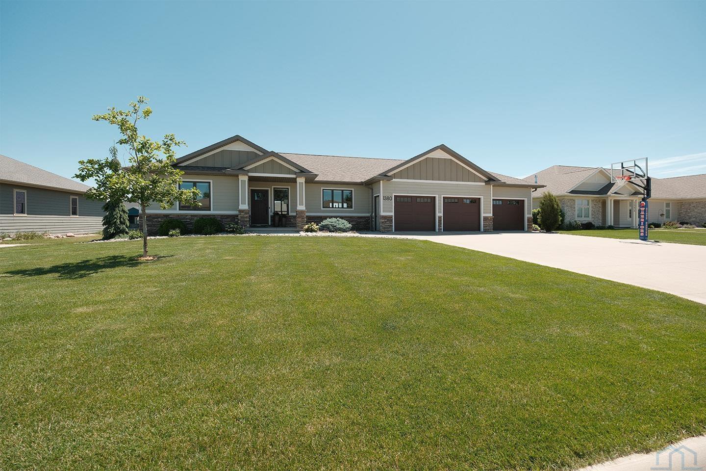 Photo 1 of 47 — 1380 8th Avenue SE, Sioux Center, IA 51250