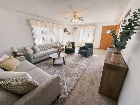 Tiny photo for 513 2nd St NW St, Orange City, IA 51041 (MLS # 831957)