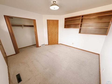 Tiny photo for 513 2nd St NW St, Orange City, IA 51041 (MLS # 831957)