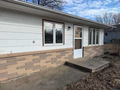 Tiny photo for 513 2nd St NW St, Orange City, IA 51041 (MLS # 831957)