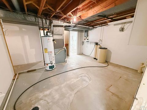 Tiny photo for 513 2nd St NW St, Orange City, IA 51041 (MLS # 831957)