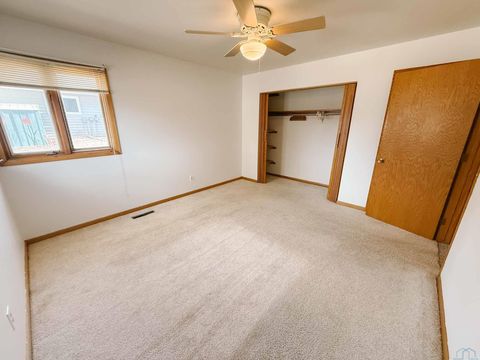 Tiny photo for 513 2nd St NW St, Orange City, IA 51041 (MLS # 831957)