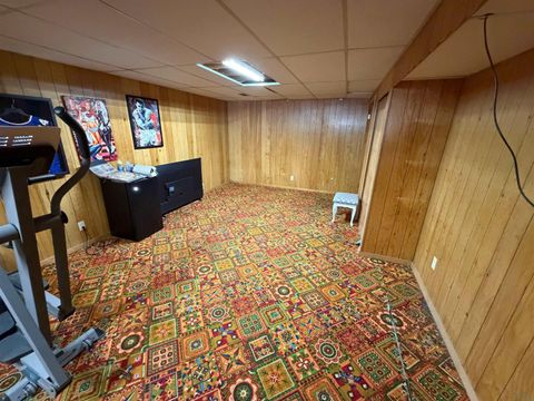 Tiny photo for 221 N 9th Avenue, Sheldon, IA 51201 (MLS # 832558)