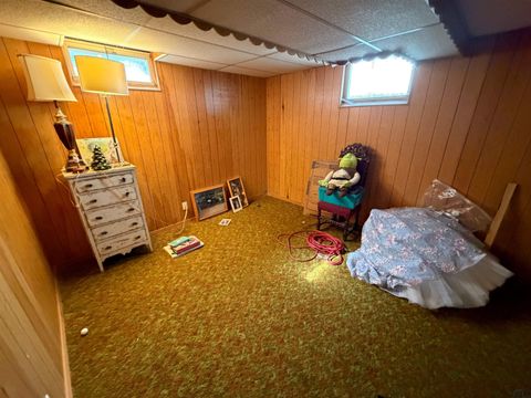 Tiny photo for 221 N 9th Avenue, Sheldon, IA 51201 (MLS # 832558)