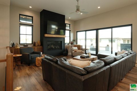 Tiny photo for 716 18th Street SE, Sioux Center, IA 51250 (MLS # 829802)