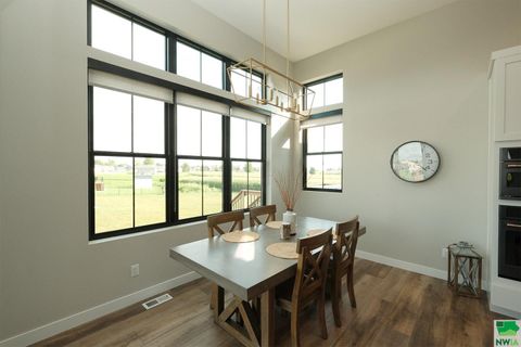 Tiny photo for 716 18th Street SE, Sioux Center, IA 51250 (MLS # 829802)