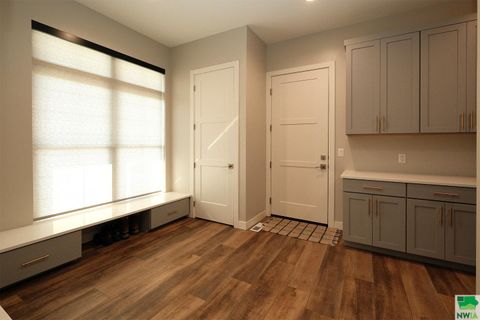 Tiny photo for 716 18th Street SE, Sioux Center, IA 51250 (MLS # 829802)