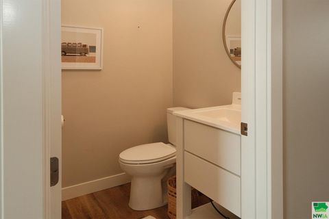 Tiny photo for 716 18th Street SE, Sioux Center, IA 51250 (MLS # 829802)