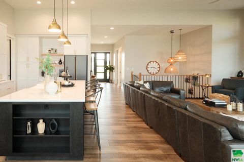 Tiny photo for 716 18th Street SE, Sioux Center, IA 51250 (MLS # 829802)