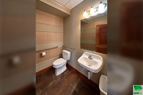 Tiny photo for 318 N Main Ave, Sioux Center, IA 51250 (MLS # 822495)