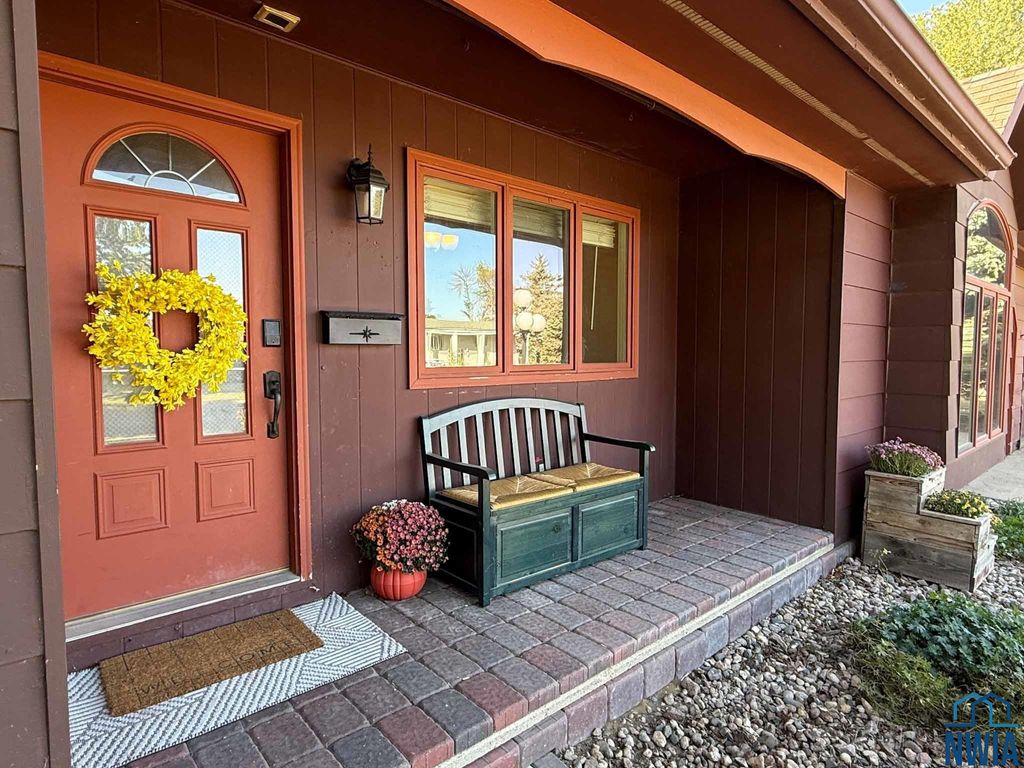 Photo of 1245 3rd Ave SE Ave, Sioux Center, IA 51250 (MLS # 830629)