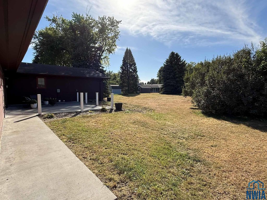 Photo of 1245 3rd Ave SE Ave, Sioux Center, IA 51250 (MLS # 830629)