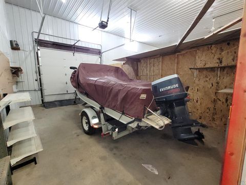 Tiny photo for 410 Pine St, Sheldon, IA 51201 (MLS # 826719)