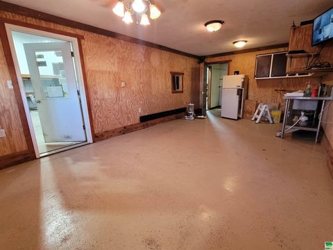 Tiny photo for 410 Pine St, Sheldon, IA 51201 (MLS # 826719)