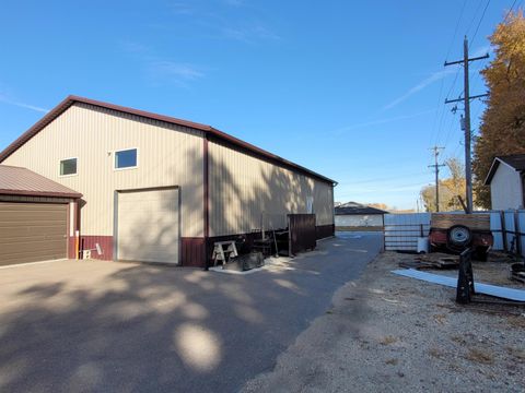 Tiny photo for 410 Pine St, Sheldon, IA 51201 (MLS # 826719)