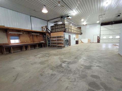 Tiny photo for 410 Pine St, Sheldon, IA 51201 (MLS # 826719)