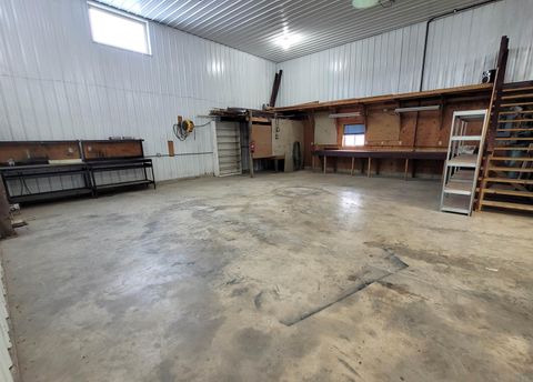 Tiny photo for 410 Pine St, Sheldon, IA 51201 (MLS # 826719)