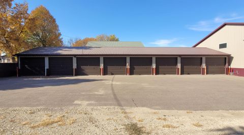 Tiny photo for 410 Pine St, Sheldon, IA 51201 (MLS # 826719)