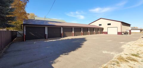 Tiny photo for 410 Pine St, Sheldon, IA 51201 (MLS # 826719)