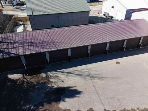 Tiny photo for 410 Pine St, Sheldon, IA 51201 (MLS # 826719)