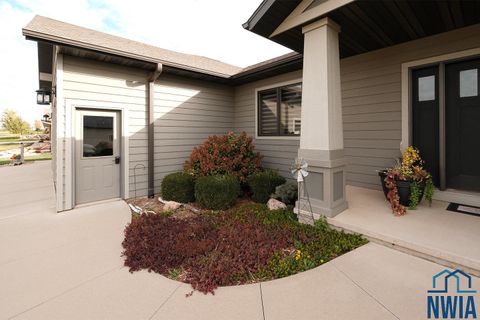 Tiny photo for 1028 8th Ave SE Ave, Sioux Center, IA 51250 (MLS # 830802)