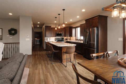 Tiny photo for 1028 8th Ave SE Ave, Sioux Center, IA 51250 (MLS # 830802)