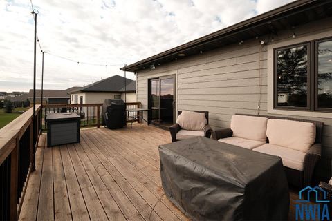 Tiny photo for 1028 8th Ave SE Ave, Sioux Center, IA 51250 (MLS # 830802)