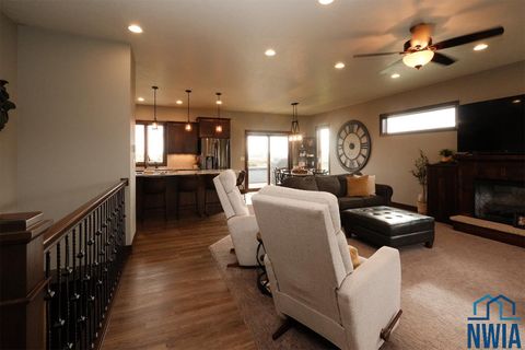 Tiny photo for 1028 8th Ave SE Ave, Sioux Center, IA 51250 (MLS # 830802)