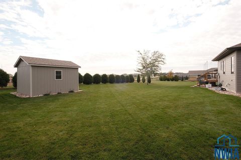 Tiny photo for 1028 8th Ave SE Ave, Sioux Center, IA 51250 (MLS # 830802)
