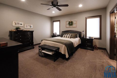 Tiny photo for 1028 8th Ave SE Ave, Sioux Center, IA 51250 (MLS # 830802)