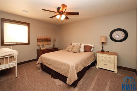 Tiny photo for 1028 8th Ave SE Ave, Sioux Center, IA 51250 (MLS # 830802)