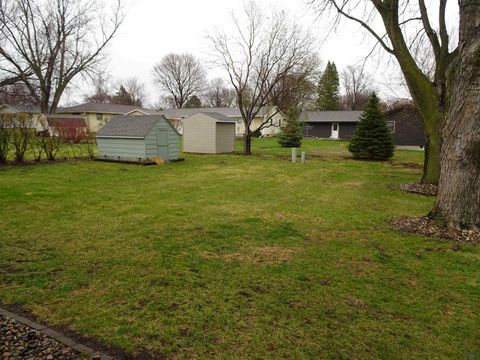 Tiny photo for 601 SW Iowa Street, Orange City, IA 51041 (MLS # 832413)