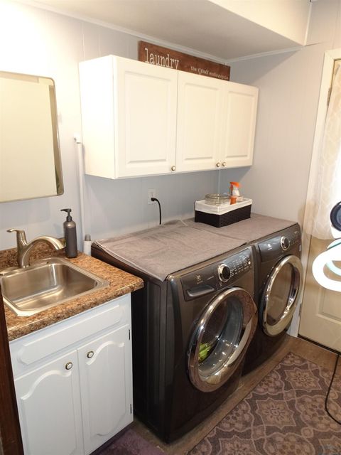 Tiny photo for 601 SW Iowa Street, Orange City, IA 51041 (MLS # 832413)