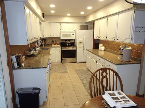 Tiny photo for 601 SW Iowa Street, Orange City, IA 51041 (MLS # 832413)