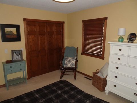 Tiny photo for 601 SW Iowa Street, Orange City, IA 51041 (MLS # 832413)