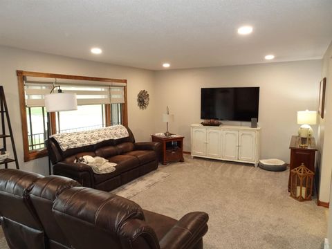 Tiny photo for 601 SW Iowa Street, Orange City, IA 51041 (MLS # 832413)