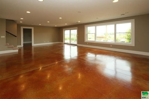 Tiny photo for 103 Andrews Court, Alton, IA 51003 (MLS # 829178)