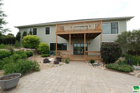 Tiny photo for 103 Andrews Court, Alton, IA 51003 (MLS # 829178)