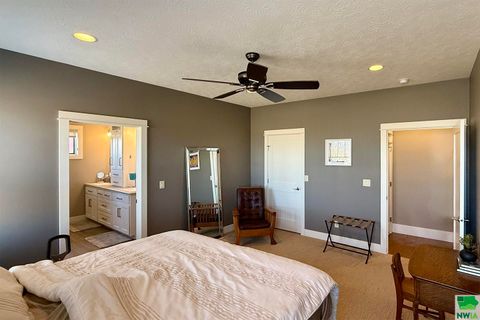 Tiny photo for 103 Andrews Court, Alton, IA 51003 (MLS # 829178)