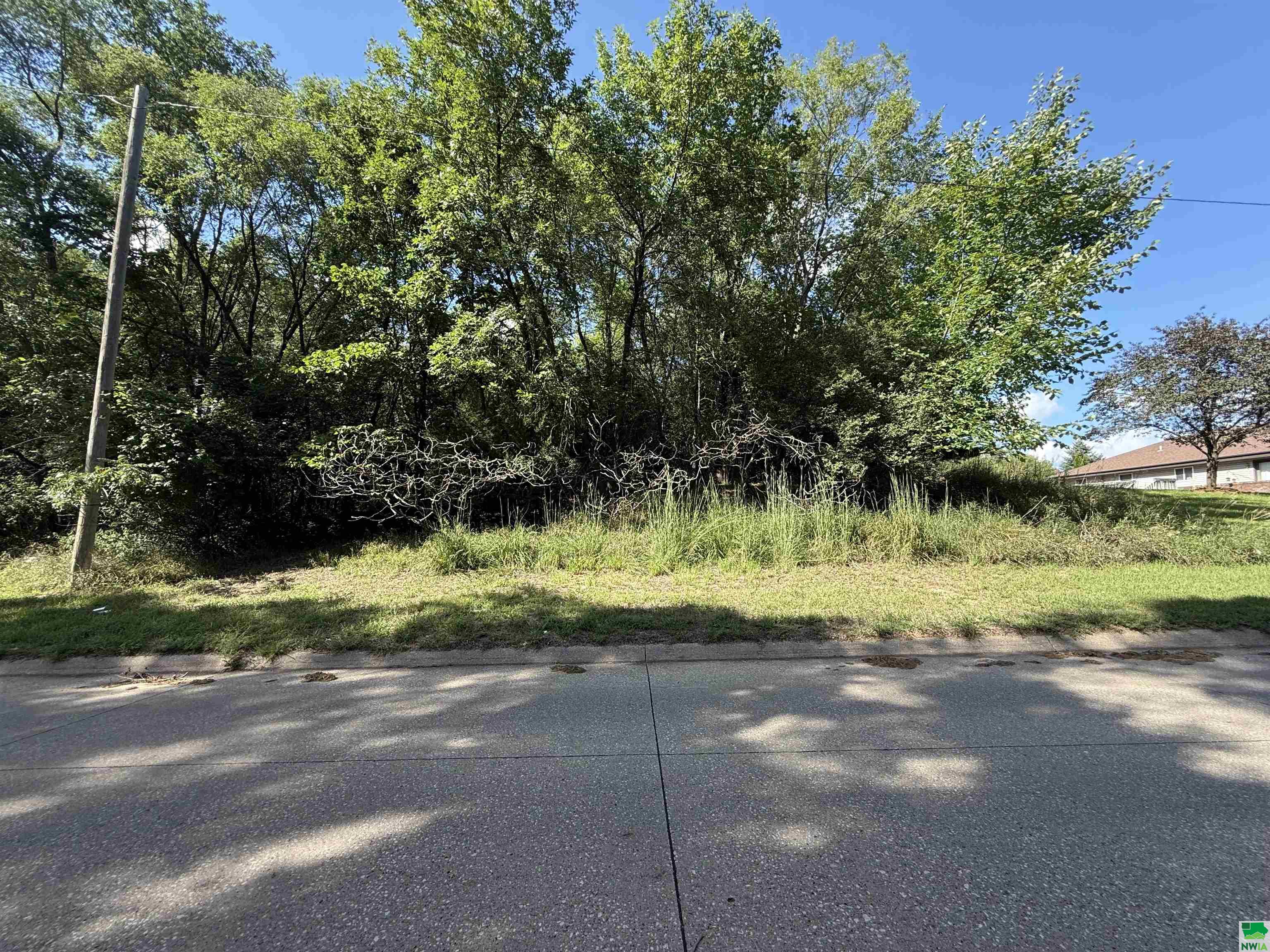 Photo 1 of 1 — 3011 7TH ST, Sioux City, IA 51105