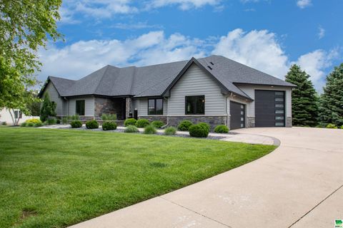 Single Family Residence in Jefferson SD 924 Wynstone Drive.jpg