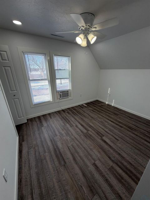 Tiny photo for 809 6th Street, Sheldon, IA 51201 (MLS # 832082)