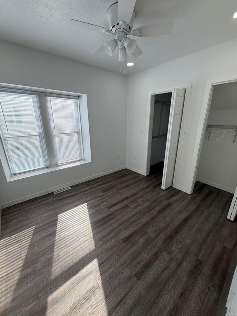 Tiny photo for 809 6th Street, Sheldon, IA 51201 (MLS # 832082)