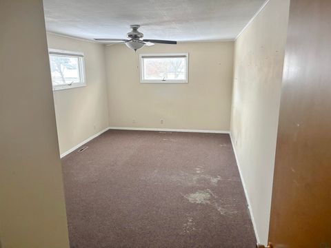 Tiny photo for 1301 14th St, Sheldon, IA 51201 (MLS # 831282)