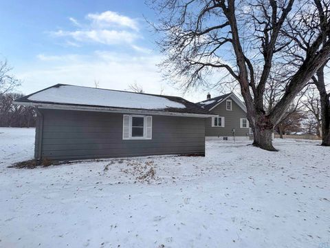 Tiny photo for 1301 14th St, Sheldon, IA 51201 (MLS # 831282)